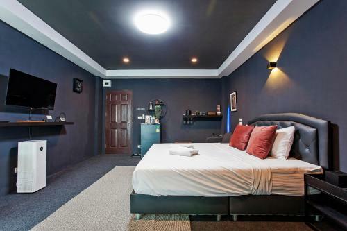 Albergue Cozzi By Grand Airport Resort