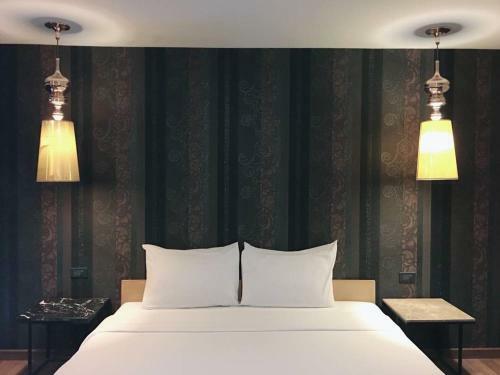 Hotel Diary Suite
