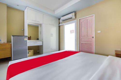 Hotel Oyo 762 Chompoo