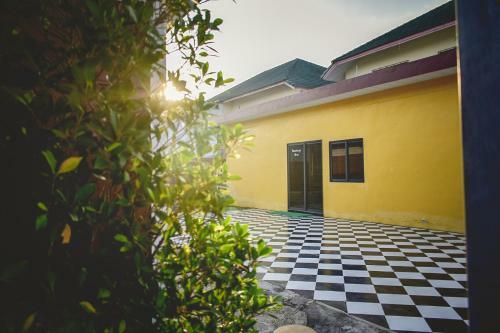 Hostal The Garden Town Residences