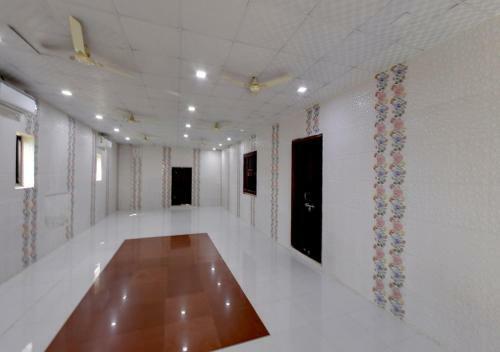 Hotel S K Resort & Marriage Garden