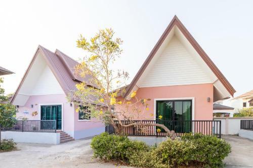 Hotel Oyo 798 Reurn Mareena Resort