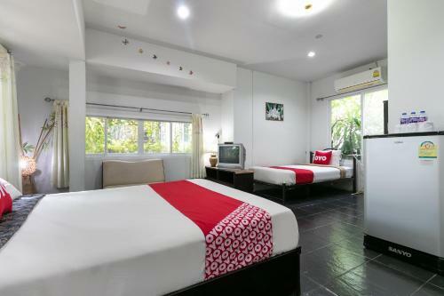 Hotel Vaccinated Staff - Oyo 1129 Leelavadee Resort Korat