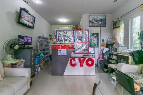 Hotel Vaccinated Staff - Oyo 1129 Leelavadee Resort Korat