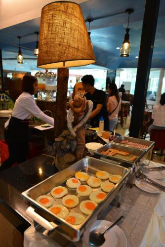 Thongsomboon Club Hotel
