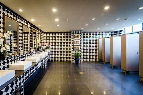 Lux Boutique Hotel
