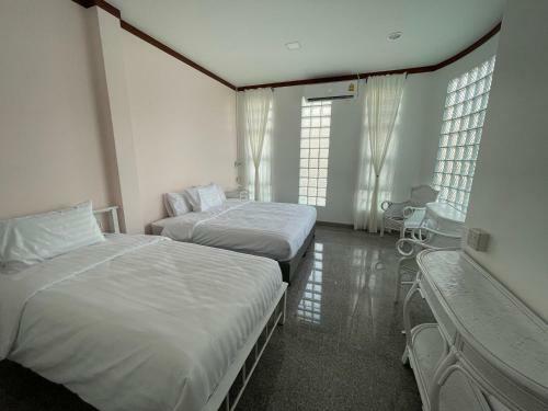 Villa Minimal House Phichit