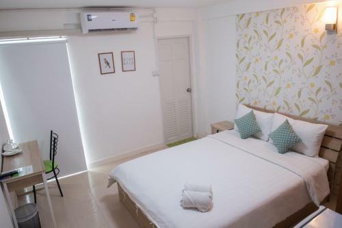 Malizon Hotel And Residences