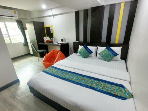 Aparthotel Riski Residence Bangbuathong