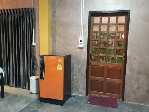 Hostal Baan 9'nan Guest Home In Nan City.