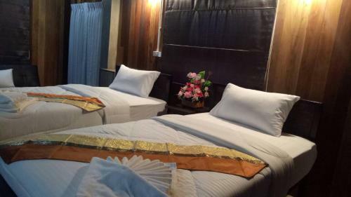 Hostal Baan 9'nan Guest Home In Nan City.