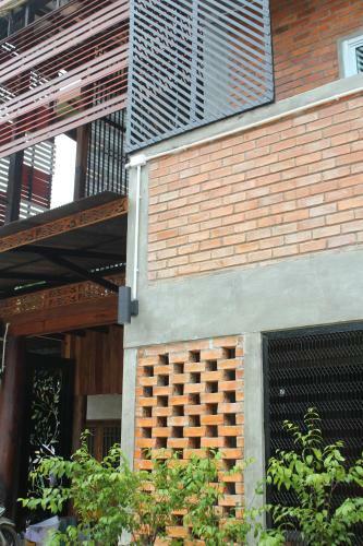Hostal Baan 9'nan Guest Home In Nan City.