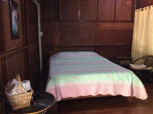 Settee Homestay