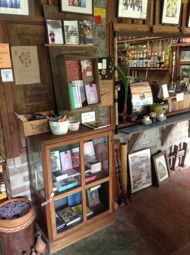 Banban Nannan Library And Guesthome