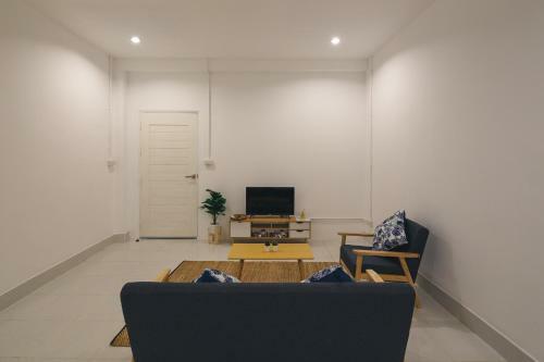 Yindee Home & Cafe