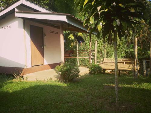 Pai Sleepy Hut