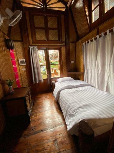 Bed & Breakfast No. 8 Pai