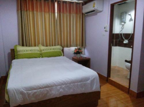 Hostal Phoonsab Hostel
