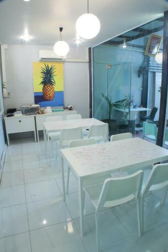 Hotel S'prima Hostel