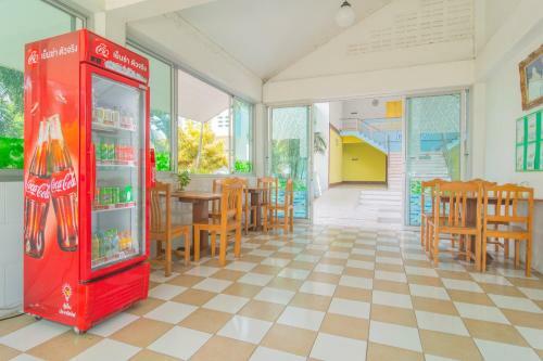 Hotel Oyo 614 Koh Lak Resort
