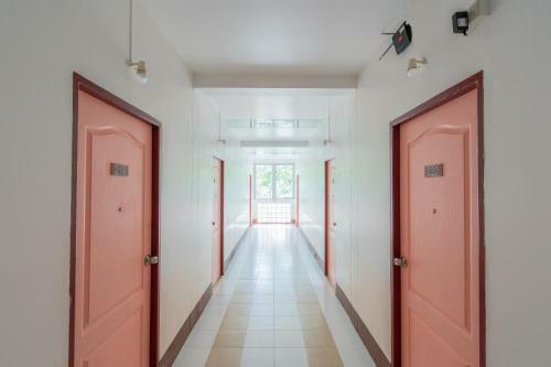 Hotel Oyo 614 Koh Lak Resort