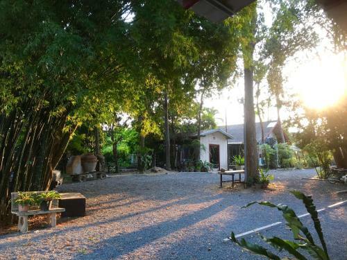 The Monkey Resort Donheang