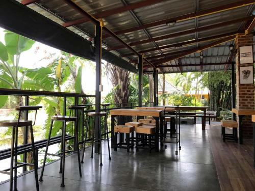 The Monkey Resort Donheang