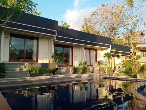 Albergue Bagus Ink Surf Camp