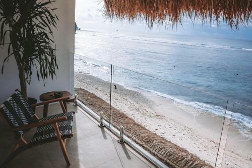 Hotel Legends Beachfront Resort