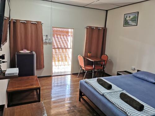 Hostal Chanida Home