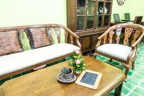 Plus Hostel Ayutthaya