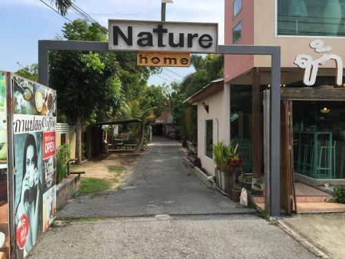 Hostal Nature Home