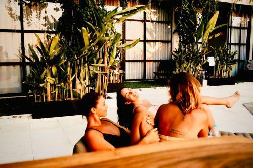 Hostal Oceanna - Uluwatu, Bali