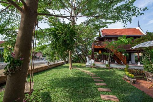 Hostal Phuttal Residence