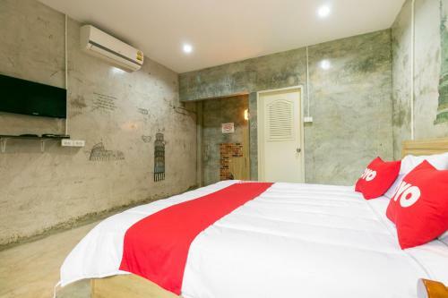 Hotel Oyo 945 The Rome Resort
