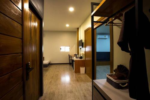 Hotel The Sun Resort Ratchaburi