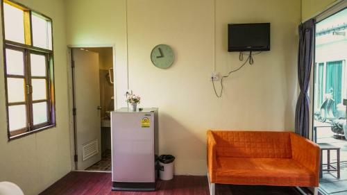 Hotel 2499 Amphawa Heritage By Roomquest