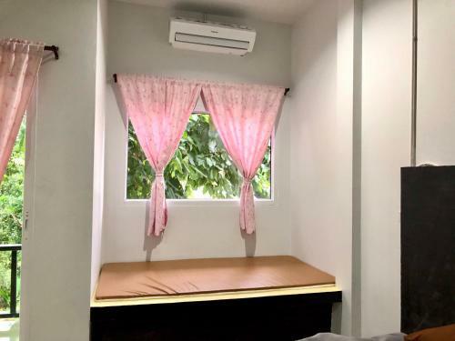 Motel Chillchill Sangkhlaburi ?????????????????