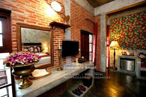 Hotel Love Bridge House ????????????