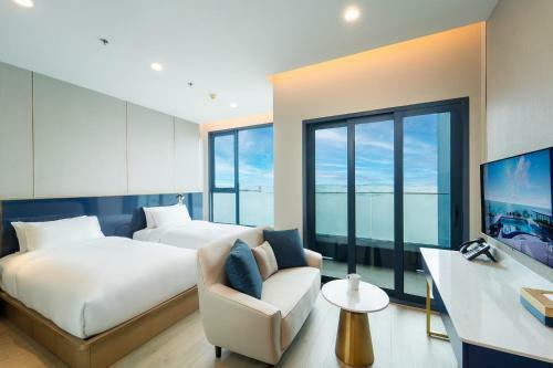 S Sriracha Hotel & Residence