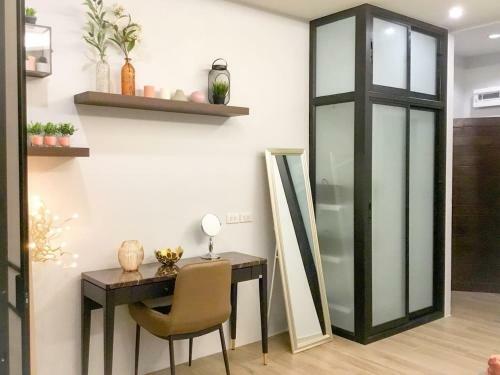 Koh Sirey Beachfront Pool Villa