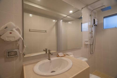 Bedline Hotel - Sha Certified