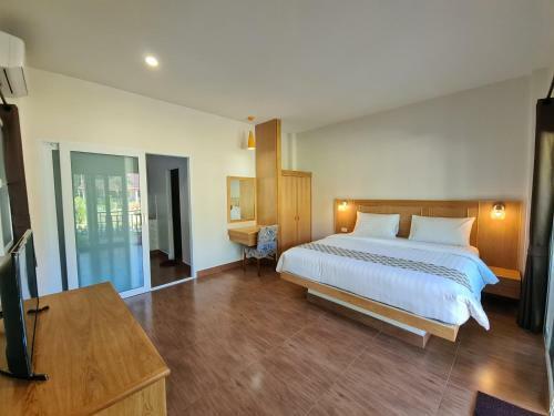 Hotel Thalang Tara Resort