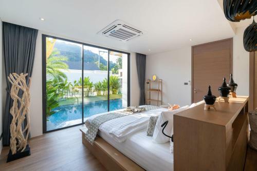 La Belle Pool Villa Phuket - Tropical Modern Living