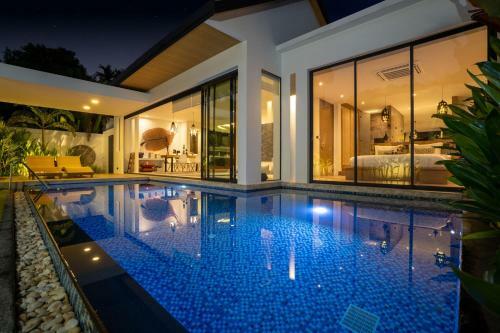 La Belle Pool Villa Phuket - Tropical Modern Living