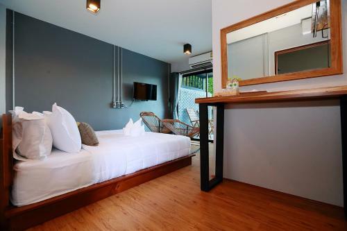 Canvas Family Home