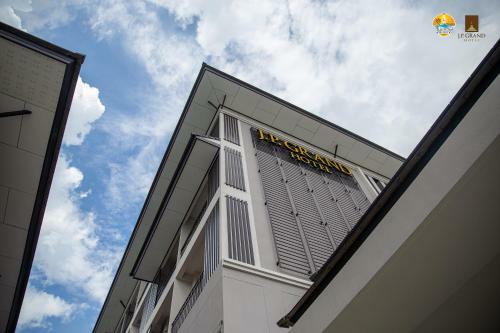 J.p.grand Hotel