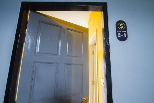 Hostal Save Zone