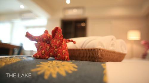 Hotel The Lake Udon