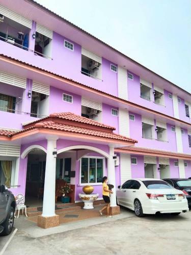Hotel Oyo 75399 Choktipparat Place